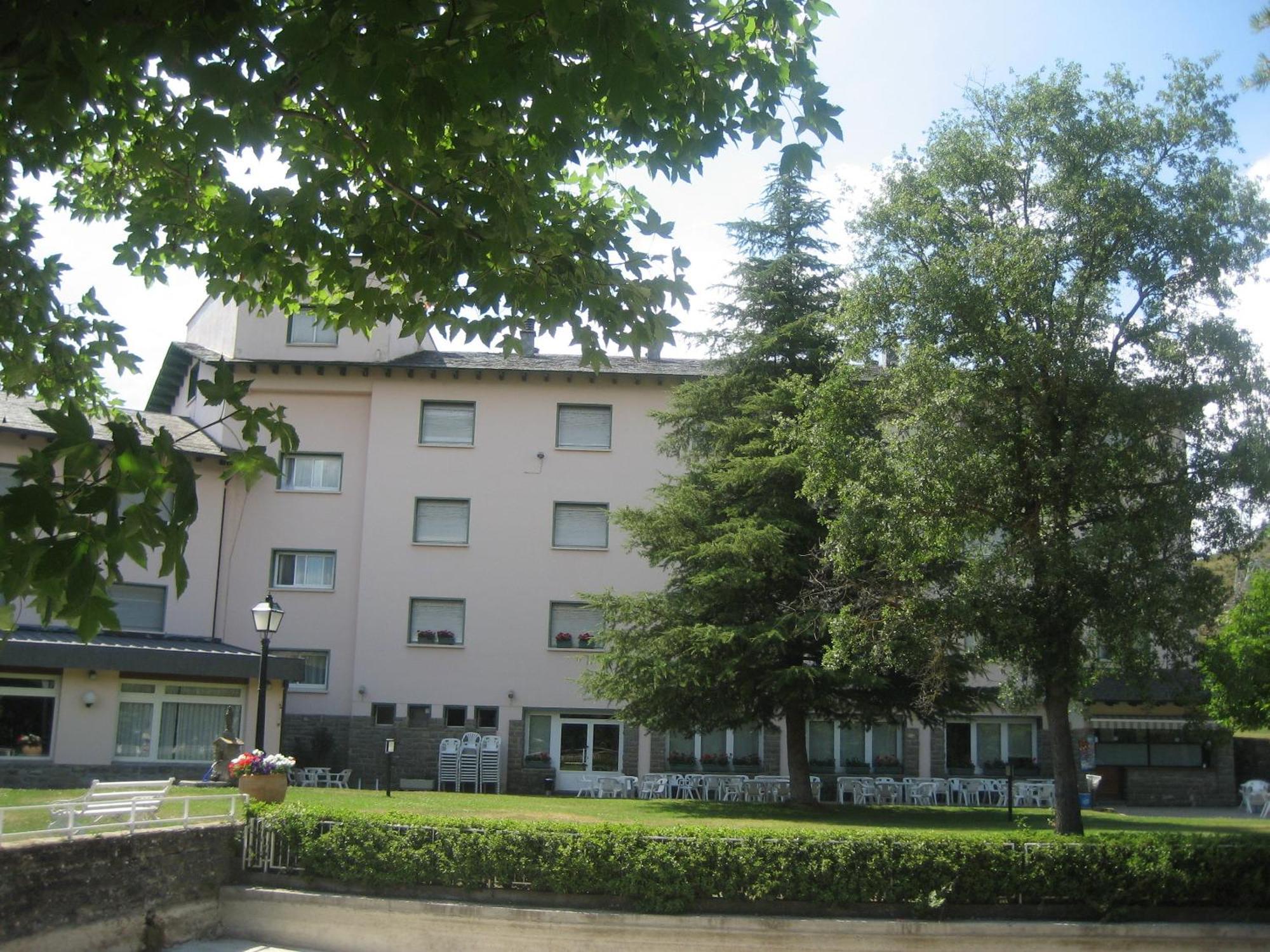 Hotel La Pardina Sabiñánigo Esterno foto